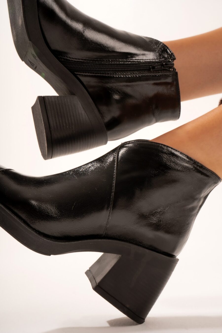 Bota Larimar Full Black