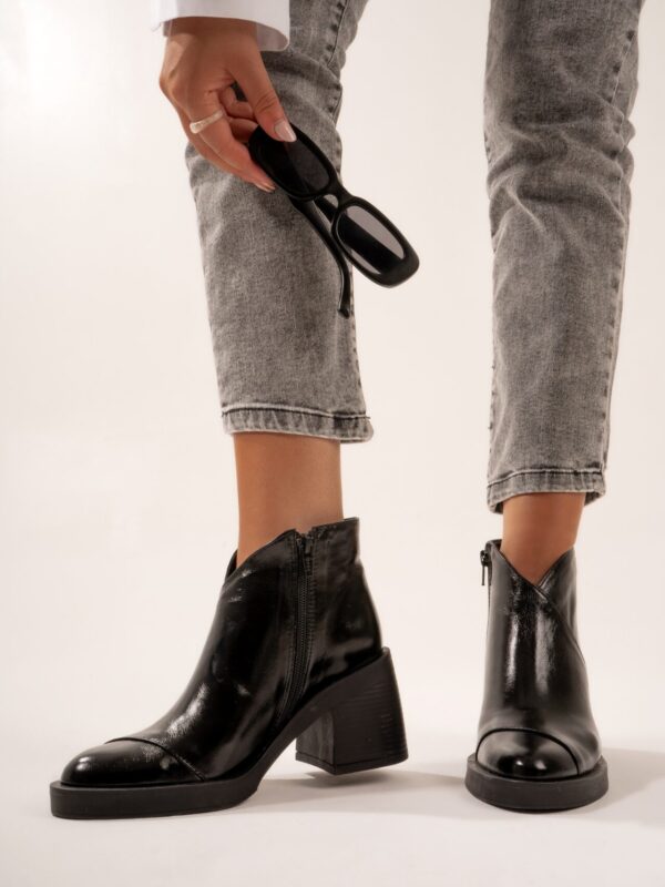 Bota Larimar Full Black