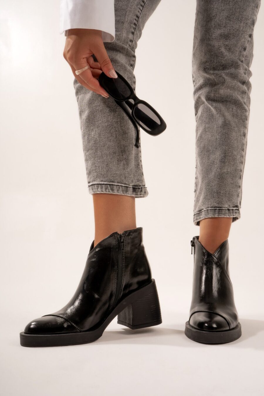 Bota Larimar Full Black
