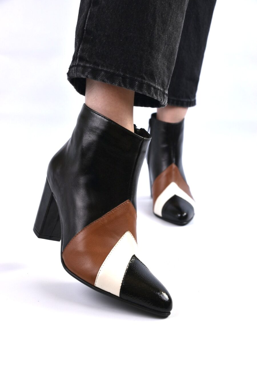 IMG_2701 Bota Amolita combinada Negra y Marron