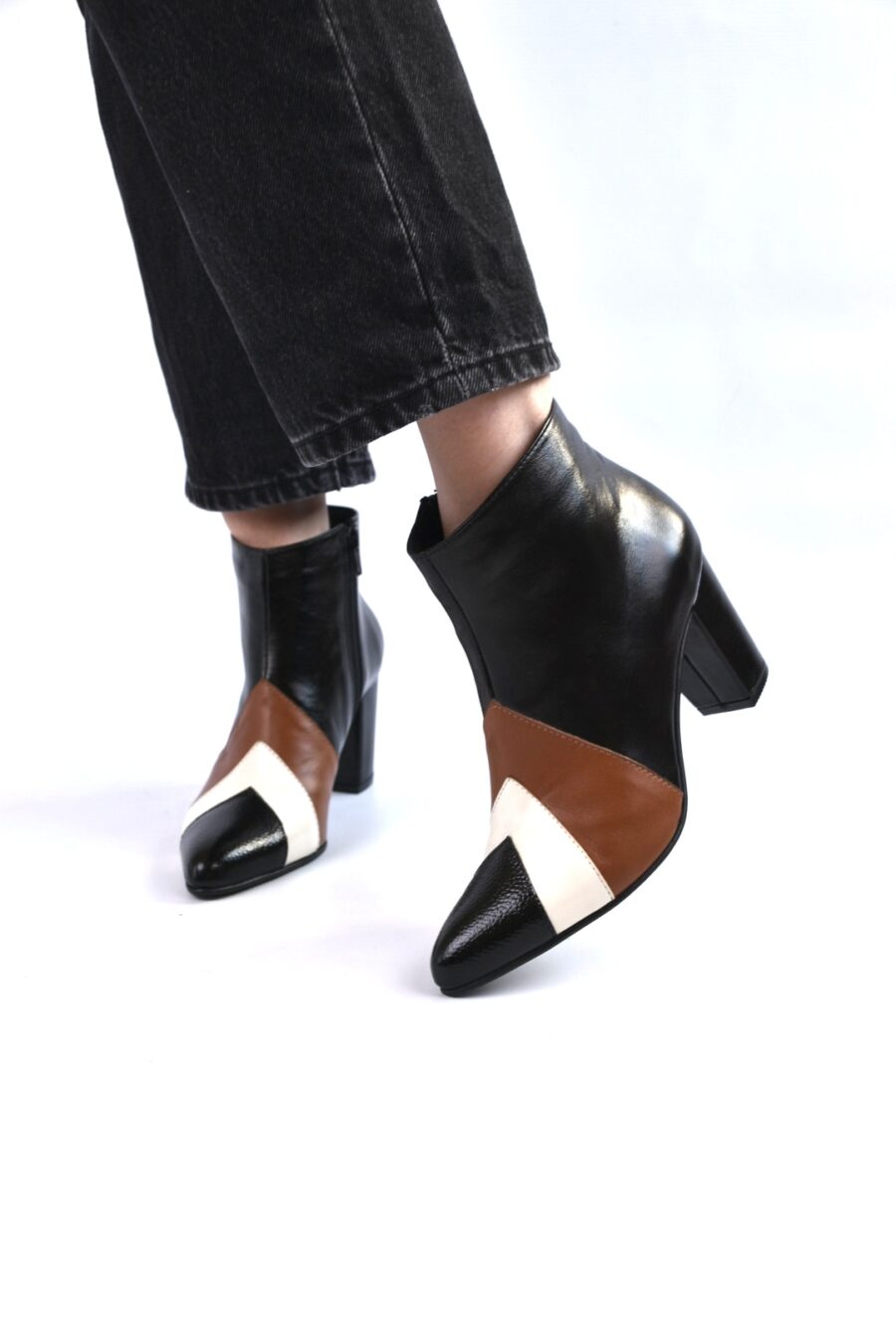 IMG_2703 Bota Amolita combinada Negra y Marron